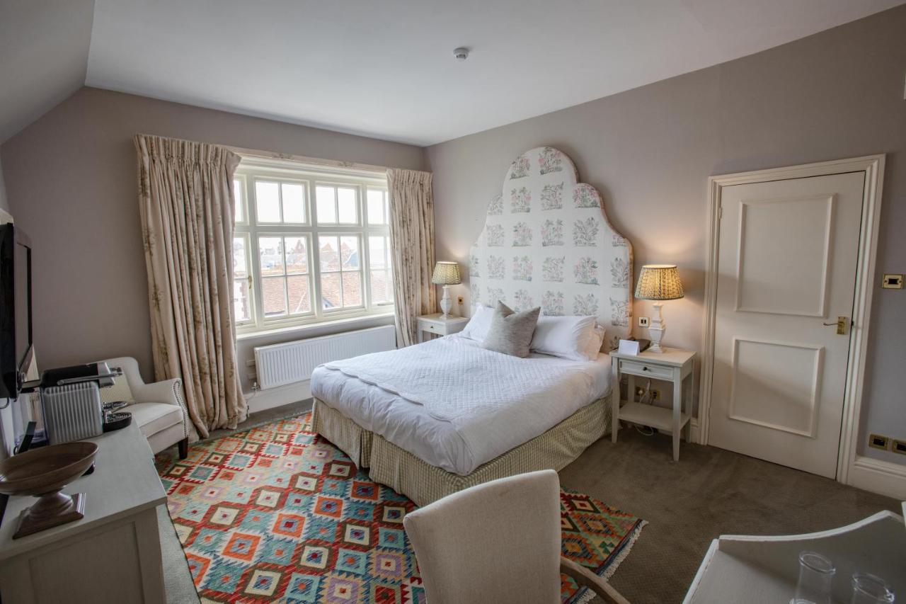 The George Hotel And Beach Club Yarmouth  Bagian luar foto
