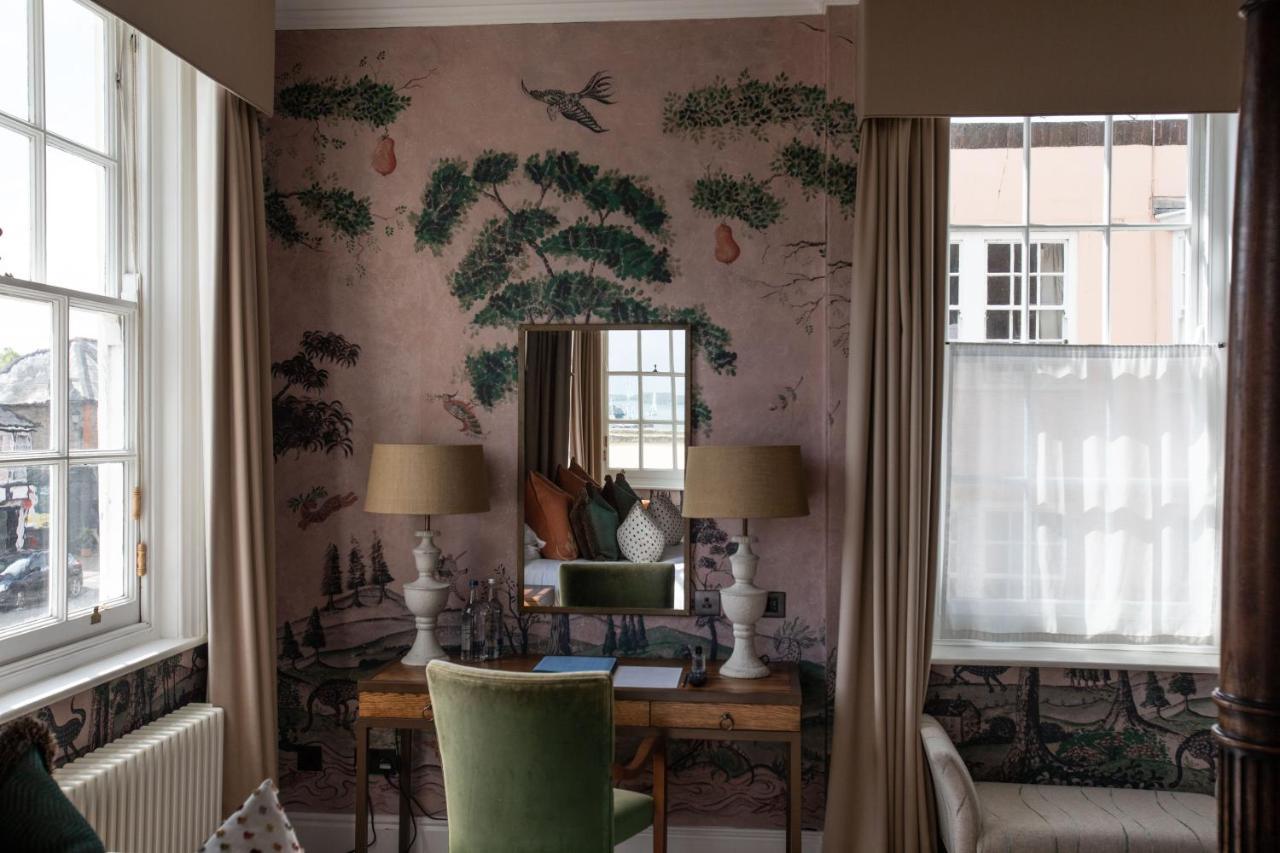 The George Hotel And Beach Club Yarmouth  Bagian luar foto
