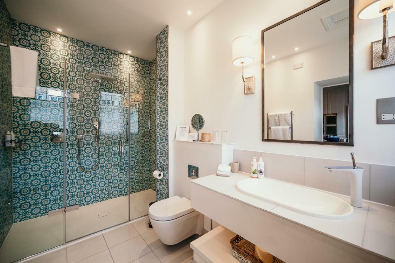 The George Hotel And Beach Club Yarmouth  Bagian luar foto